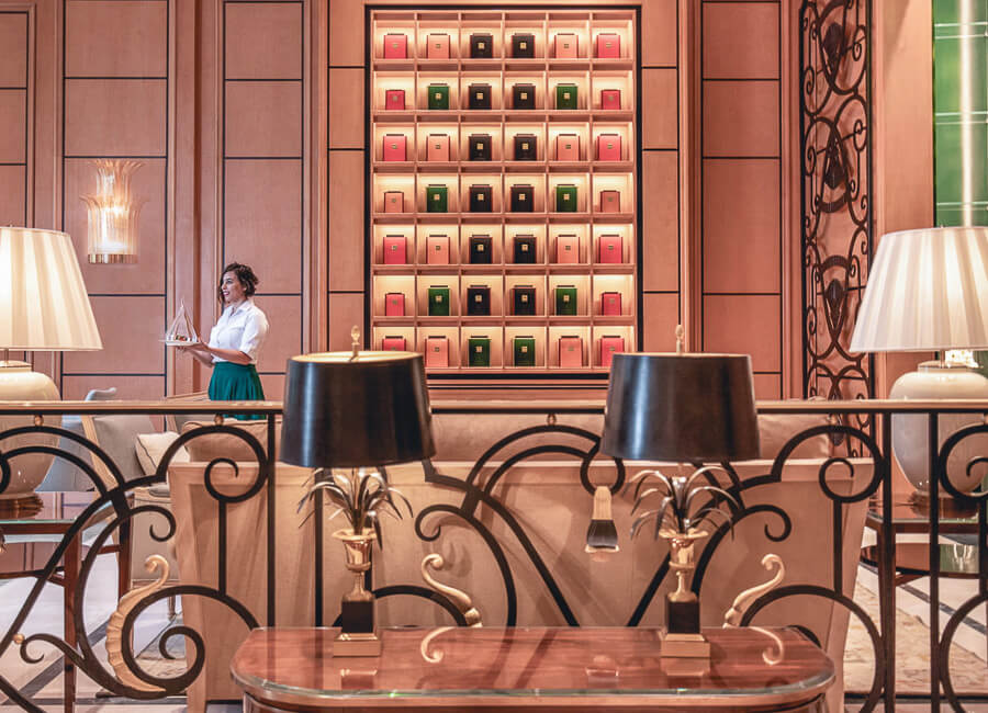 Four Seasons Hotel Cairo at Nile Plaza Cairo Egypt (Le Galerie) -2