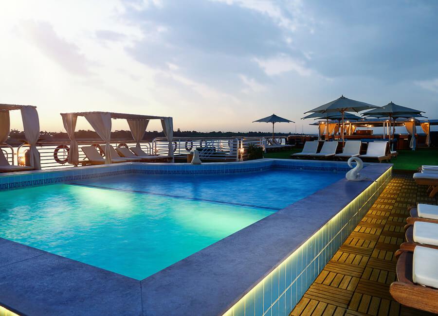 MS Acamar Nile Cruise Egypt (pool)