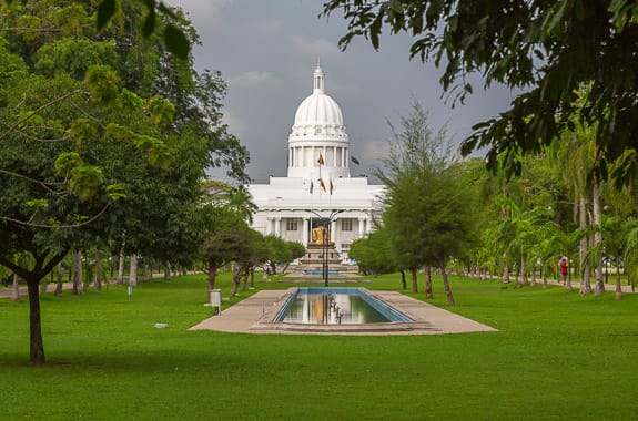 Where to travel in Colombo (Town Hall of Colombo) DT 46540752