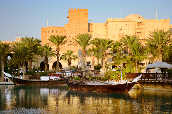 Where to travel in UAE Dubai DT 22777114