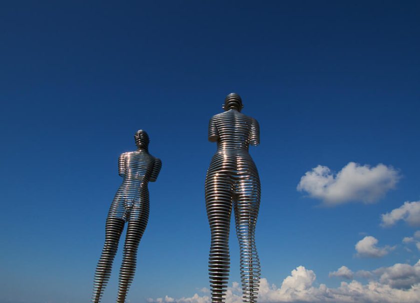 Ali and Nino statue Batumi Georgia © Bennetts