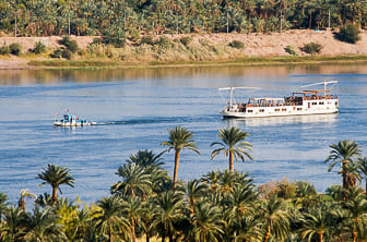 Aswan (River Nile) Egypt DT 22657629