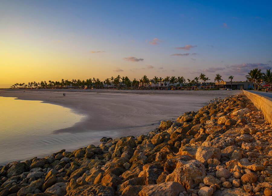 Dhofar (Salalah beach) Oman DT 301089365