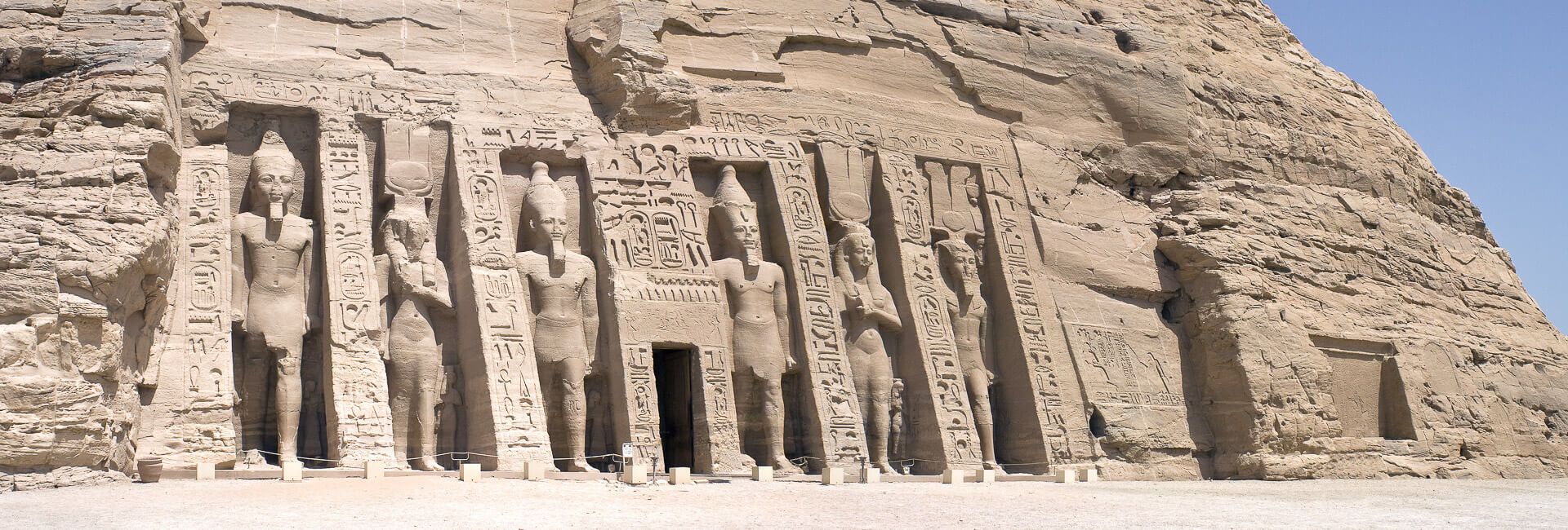 Lake Nasser Cruise to Abu Simbel - tailor-made Egypt holiday DT 14128738