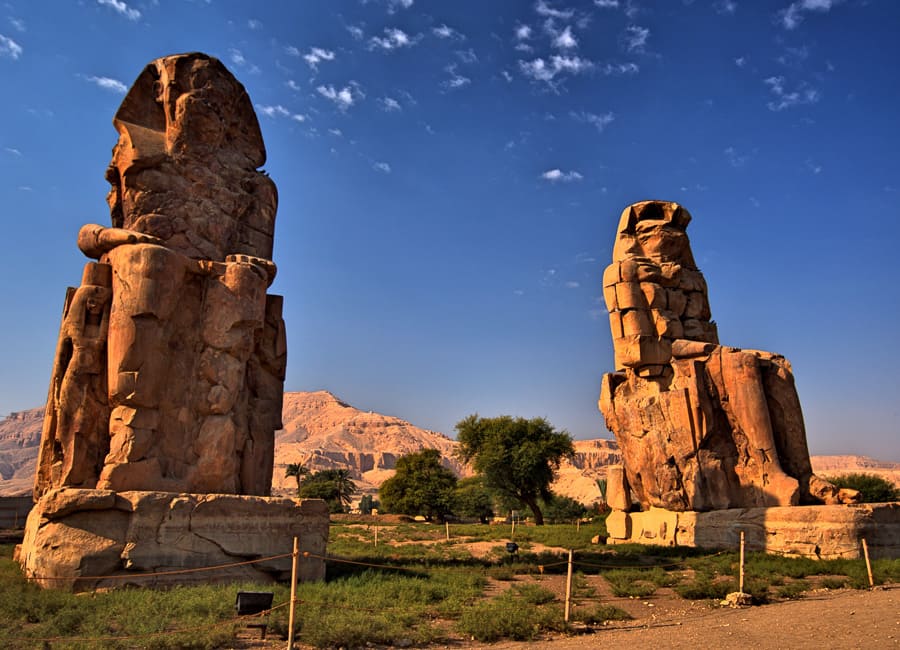 Luxor (Colossi of Memnon) Egypt DT 17751049