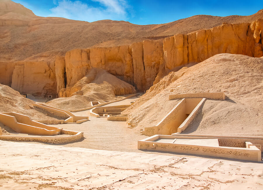 Luxor (Valley of the Kings) Egypt DT 116824445