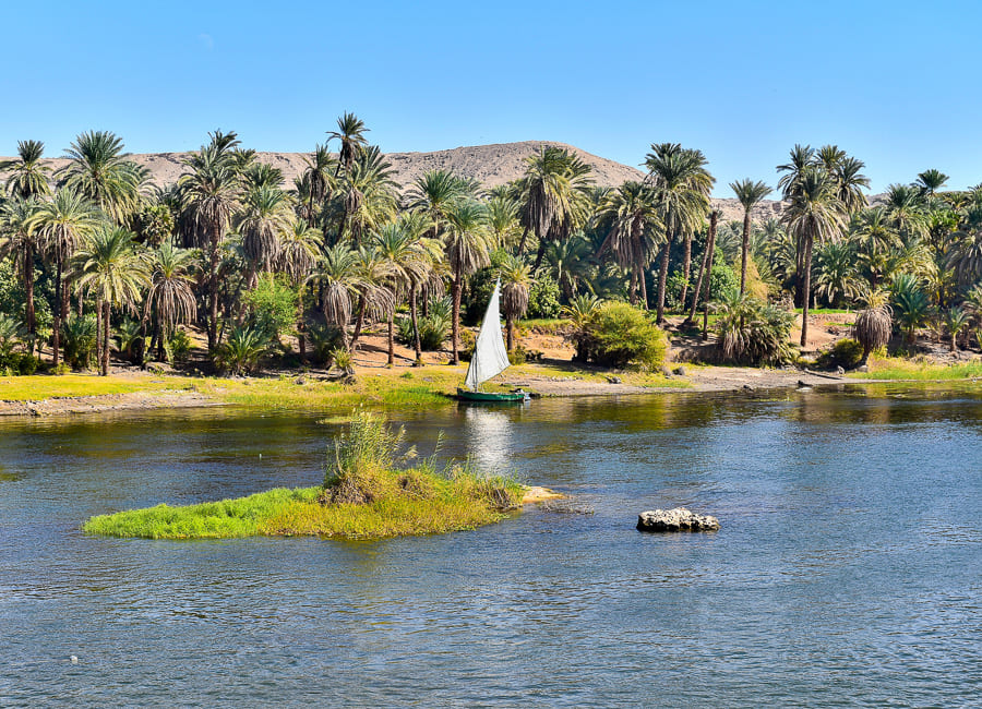 River Nile Egypt DT 49110600