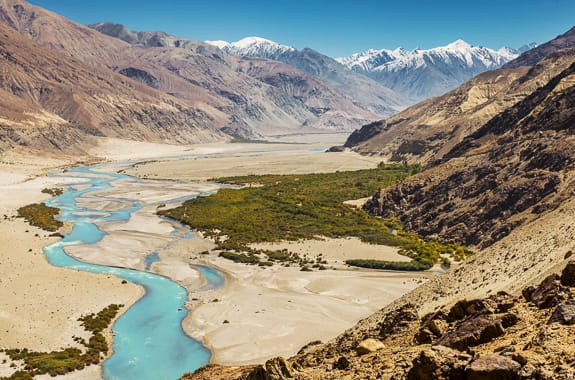 Where to travel in Ladakh - the Nubra Valley (Shyok River) India DT 58202317