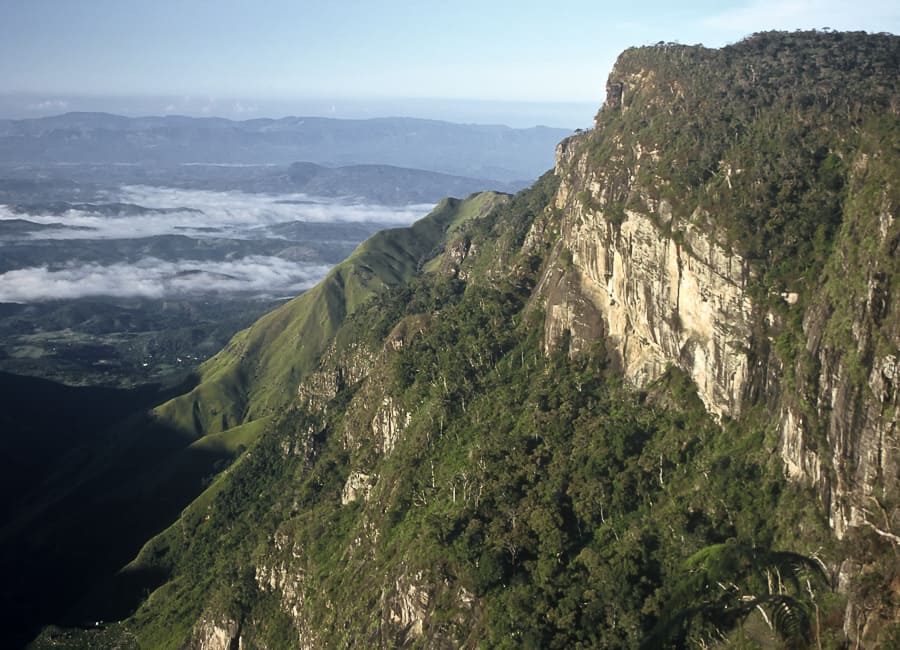 Horton Plains National Park (World's End) Sri Lanka DT 10686353