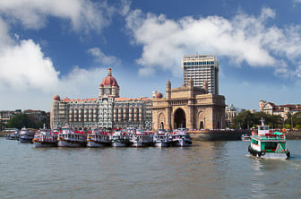 Mumbai (India Gate. Taj Mahal Palace Hotel) India DT 21096849