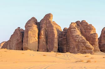 Al Ula (Al Hijr Madain Saleh. Hegra. landscape) Saudi Arabia DT 100395931-2