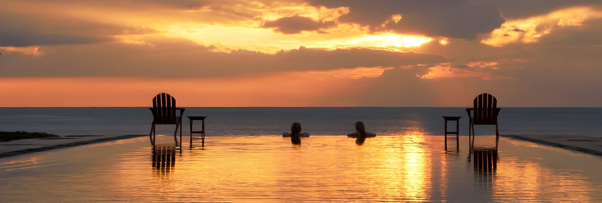 Bar Reef Resort Kalpitiya Beach Sri Lanka (Swimming Pool)