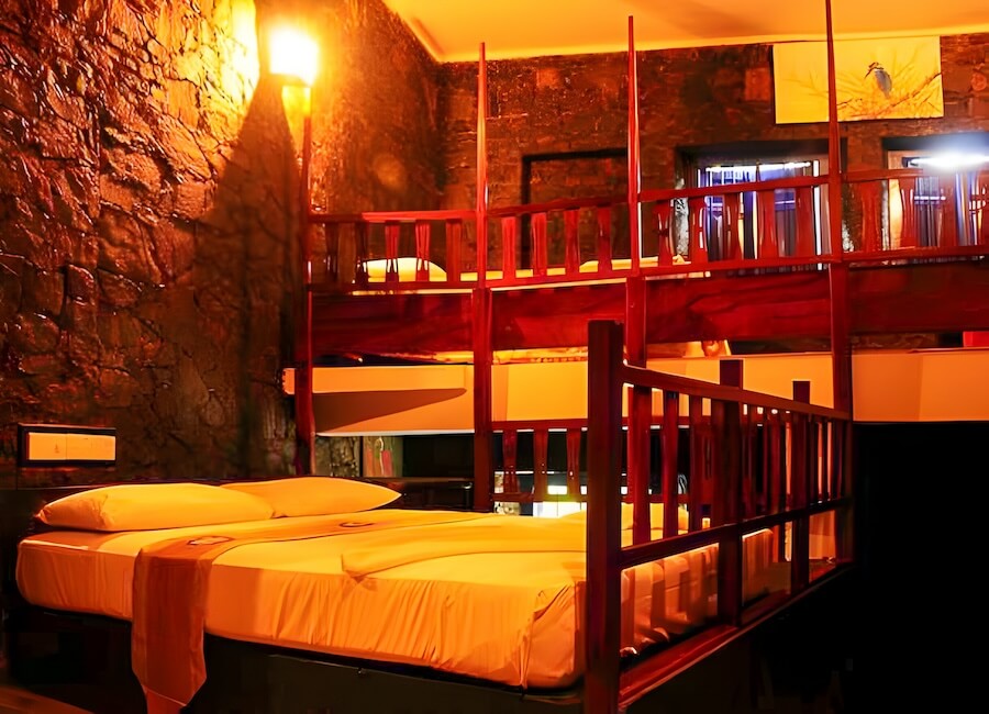Boulder Garden Sinharaja Rainforest Sri Lanka (Bedroom)