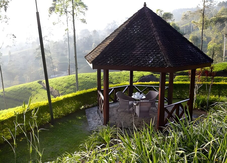 Ceylon Tea Trails Hill Country Sri Lanka (Castlereagh Bungalow)