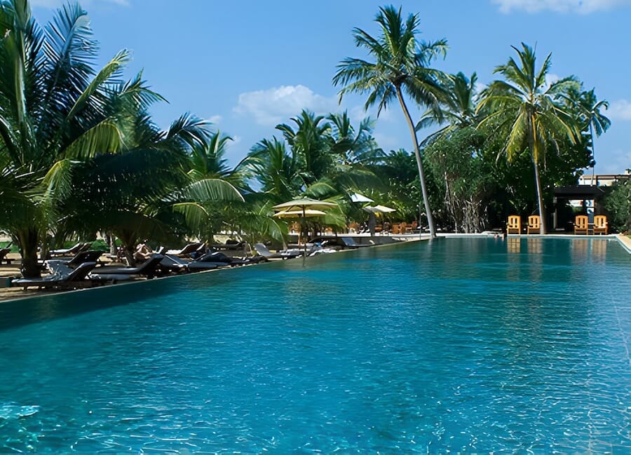 Jetwing Beach Negombo Sri Lanka (Swimming pool)