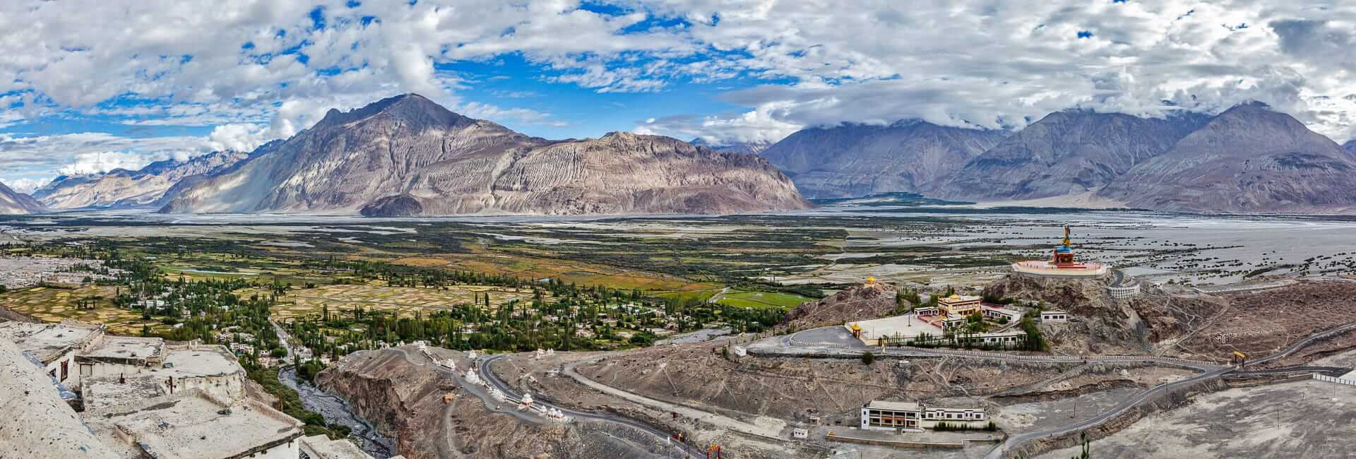 Ladakh (Diskit Monastery. Nubra Valley) India DT 40468655