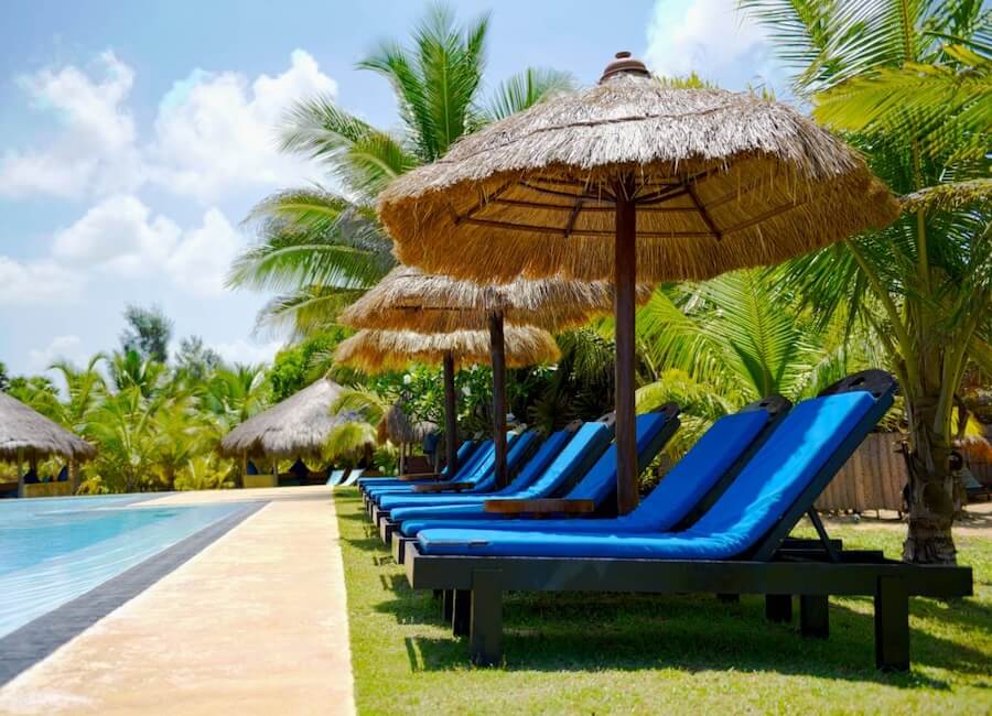 Palagama Beach Kapitiya Sri Lanka (Infinity pool)