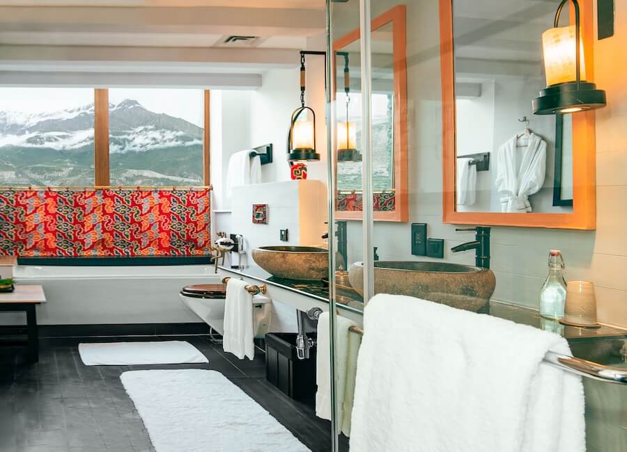 Shinta Mani Mustang - A BENSLEY Collection Lower Mustang Nepal