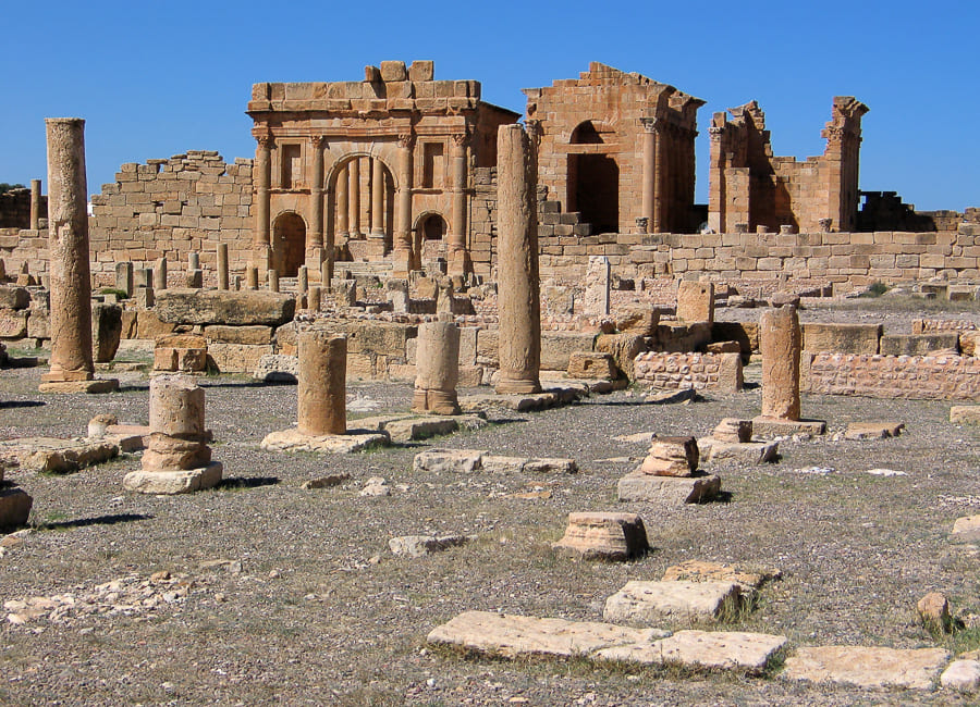 Sbeitla (Sufetula Roman ruins. City Market. Triumphal Arch) Tunisia DT 6013722