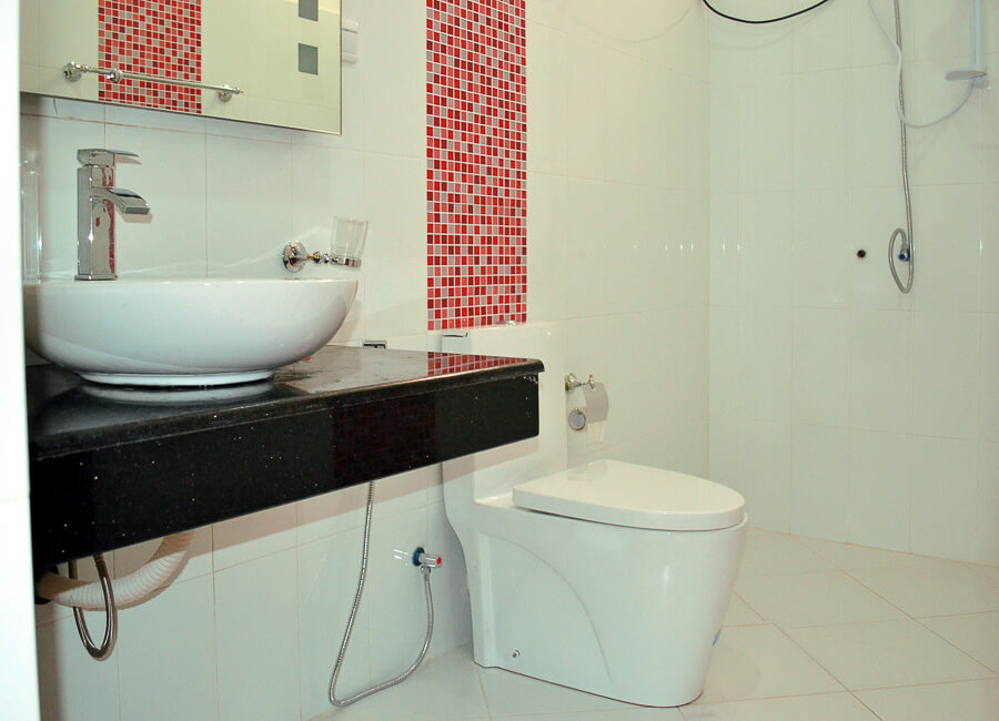 Slightly Chilled Guest House Adam’s Peak Hill Country Sri Lanka (Bathroom)