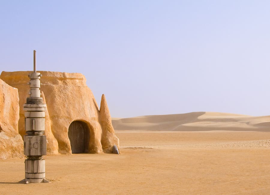 Tataouine (Chott Chtihatt Sghat. Mos Espa Star Wars film set) Tunisia DT 12990474