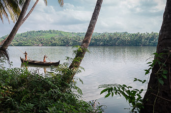 The Lotus Houseboat Kannur Kerala India (© The Lotus Houseboat) 04