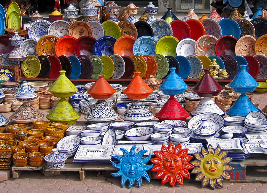 Tunis (Tunis Medina. colourful pottery) Tunisia DT 12793873