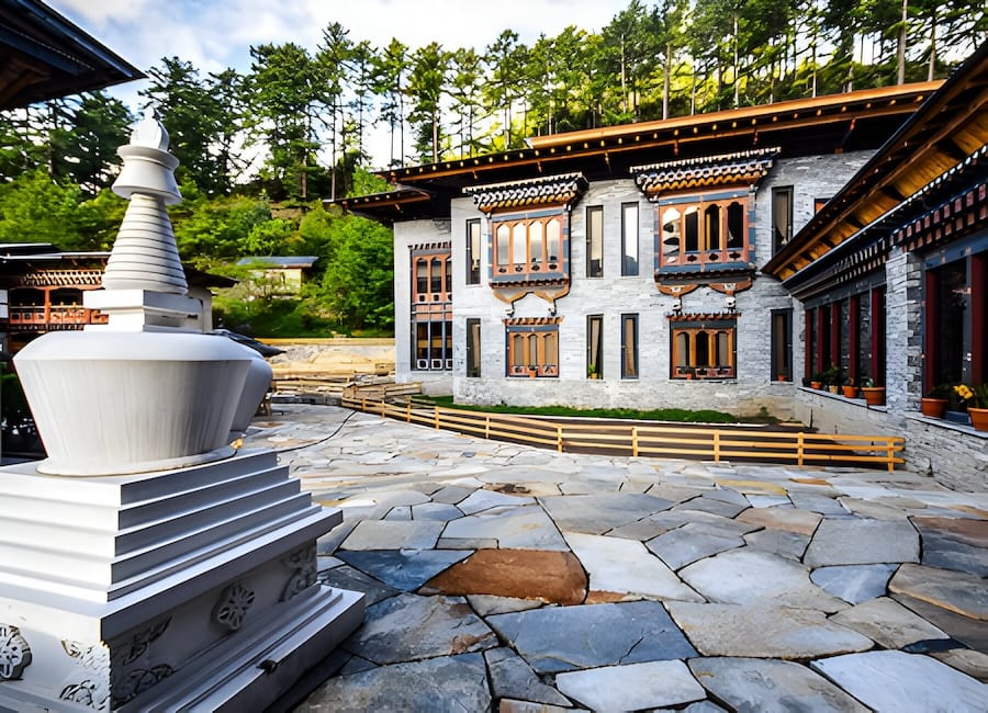Bumthang Mountain Resort Jakar Bhutan (Courtyard)
