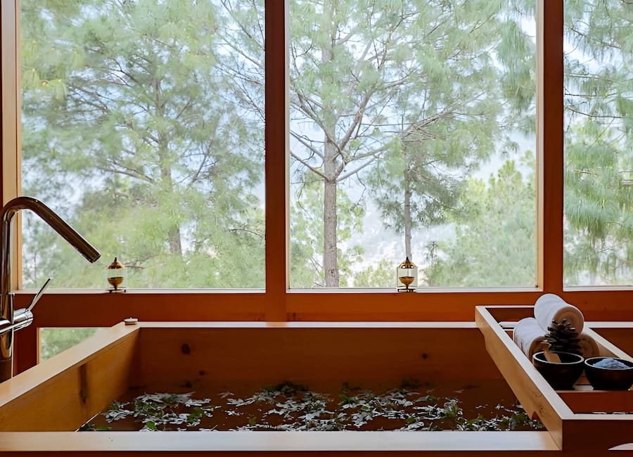 Dhensa Boutique Resort Punakha Bhutan (Bathroom)