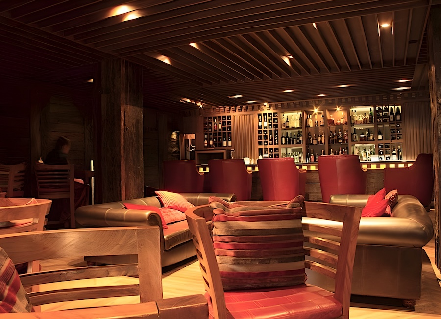 Druk Hotel Thimphu Bhutan (Bar Lounge)