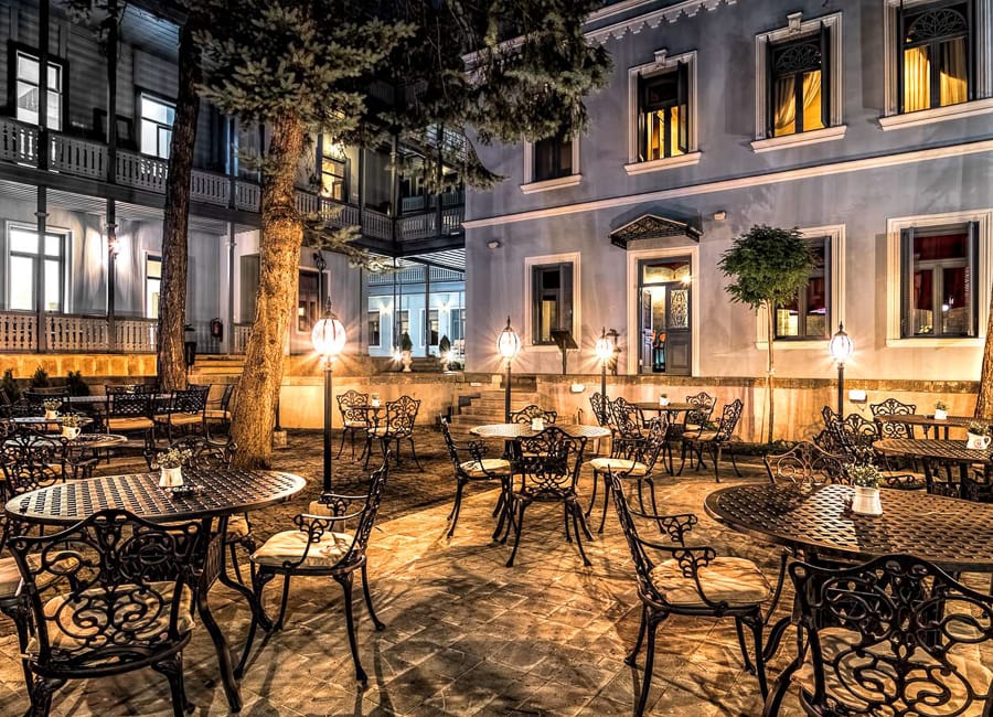 Golden Tulip Hotel Borjomi Georgia (Garden Cafe)