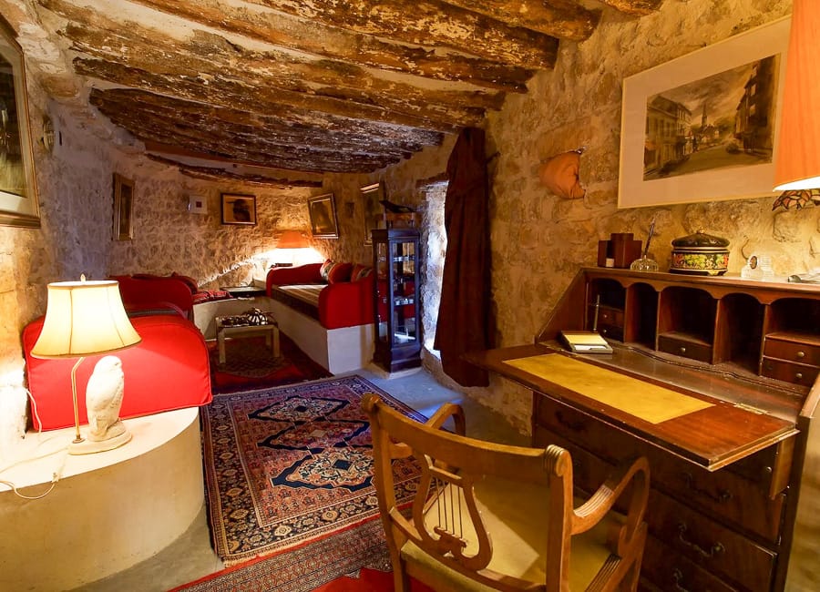 L'Auberge de Tamezret Matmata Tunisia (Bedroom)