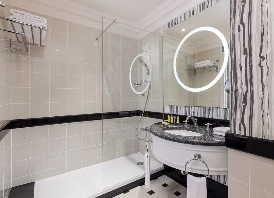 Marriott Hotel Tbilisi Georgia (Bathroom)