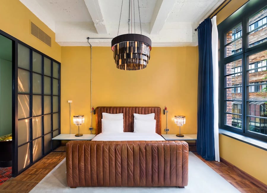 Stamba Hotel Tbilisi Bedroom (Aviator Room)