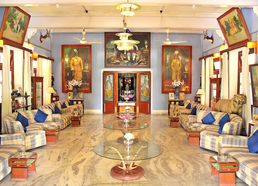 Bhanwar Vilas Palace Karauli Rajasthan India (sitting room)
