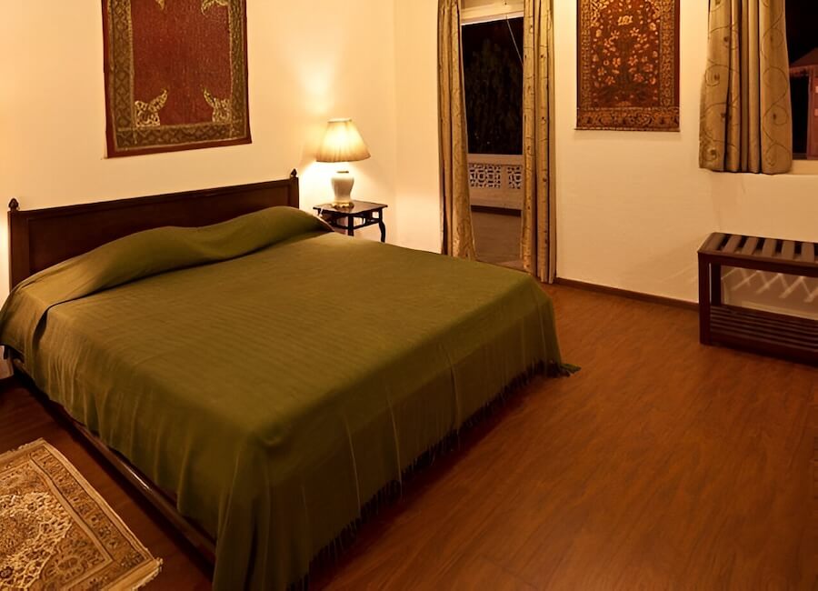Divan’s Bungalow Ahmedabad Gujarat India (bedroom) 1