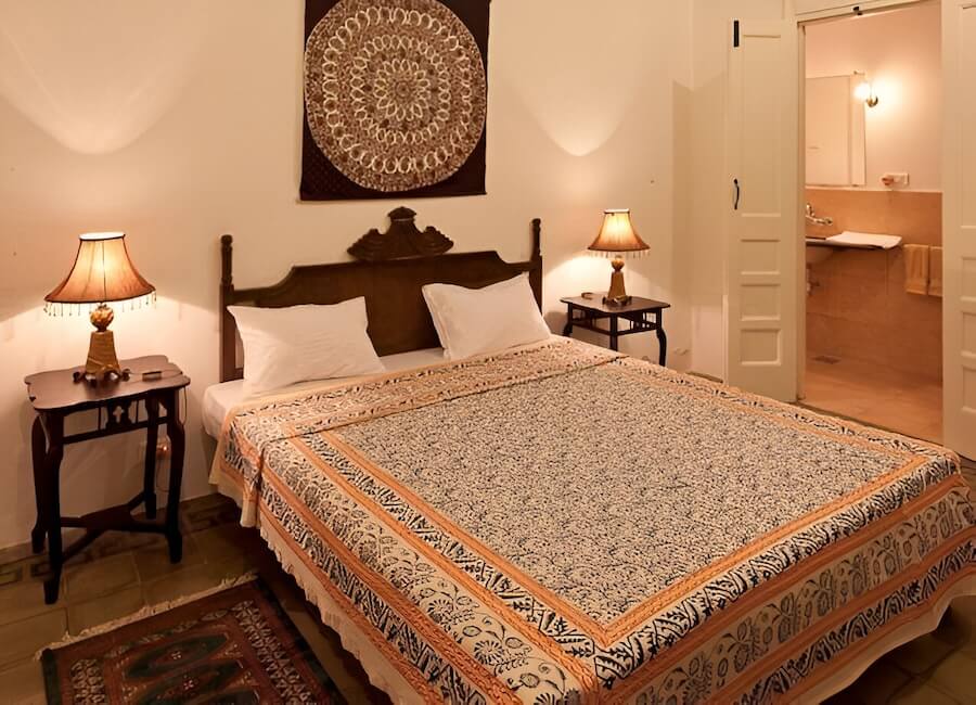 Divan’s Bungalow Ahmedabad Gujarat India (bedroom)