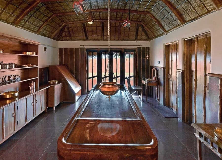 Evolve Back Kuruba Safari Lodge Kabini India (Ayurveda Spa)