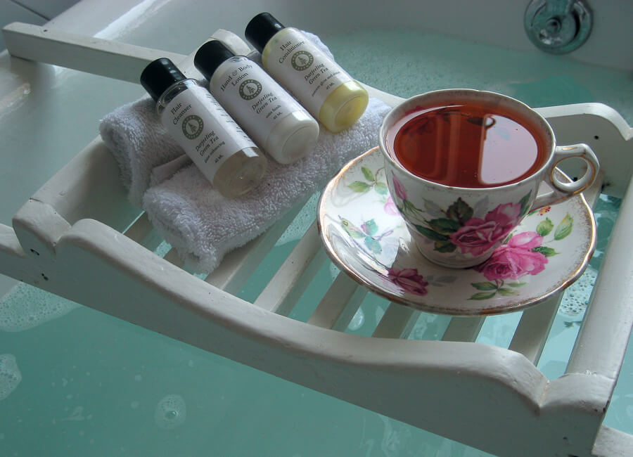 Glenburn Tea Estate near Darjeeling India (Darjeeling Green Tea Bath products)
