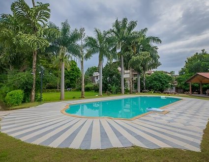 Jambughoda Palace Jotvad (near Vadodara) Gujarat India (swimming pool)