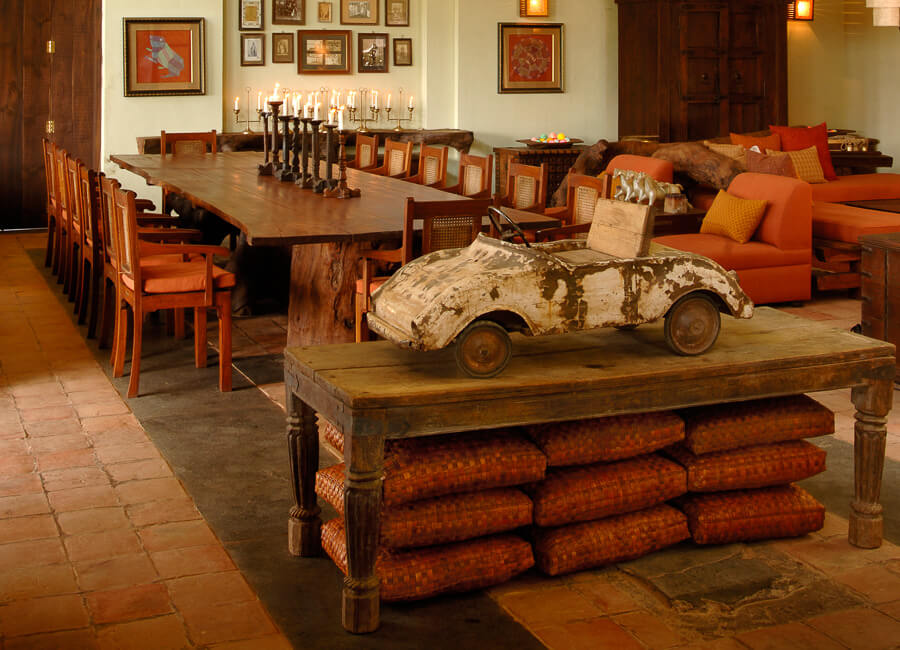 Mahua Kothi, A Taj Safari - Bandhavgarh National Park India (Dining Room)