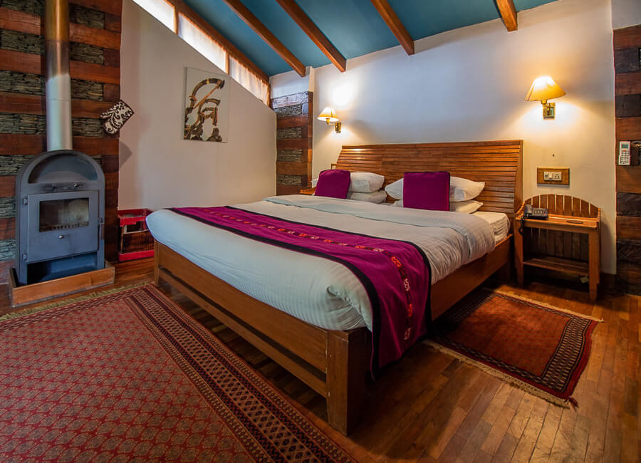 Neeralaya Kullu India (Bedroom) 6
