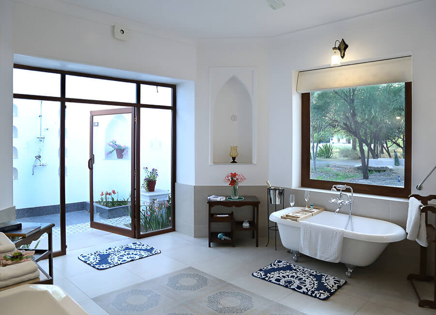 Shahpura Bagh in Rural Rajasthan (Villa Suite Bathroom)
