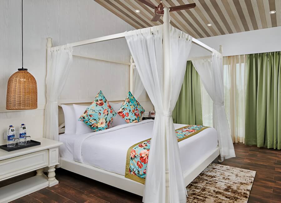Swosti Chilika Lake Resort Odisha India (Bedroom)