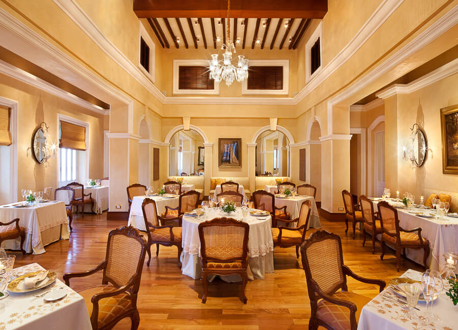 Taj Falaknuma Palace Hyderabad India (Adaa Restaurant)