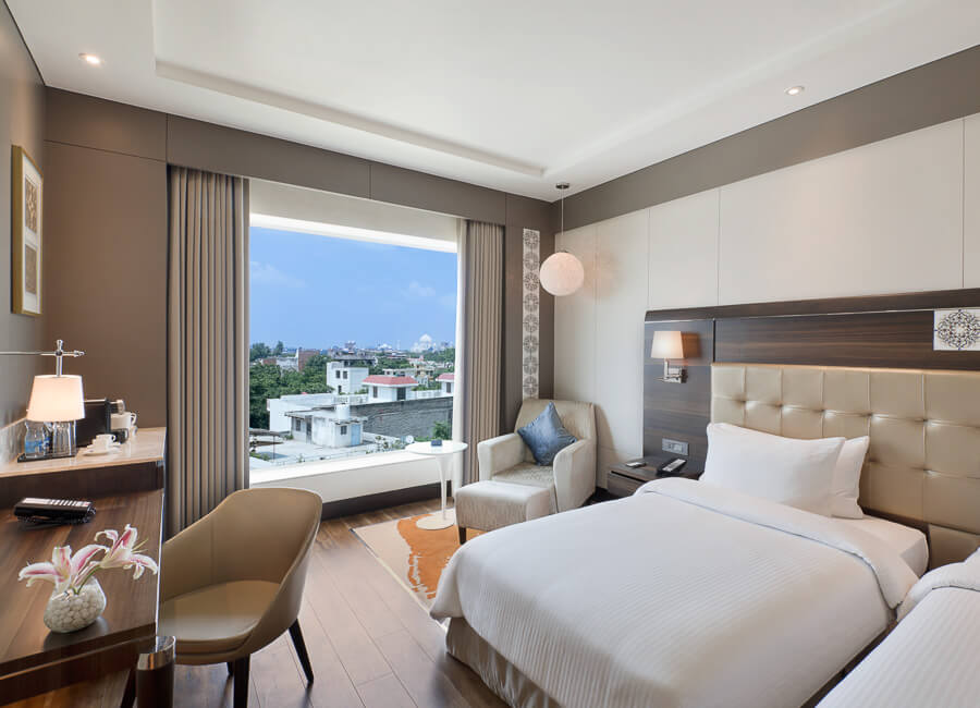 Taj Hotel & Convention Centre Agra India (Deluxe Taj View Room)