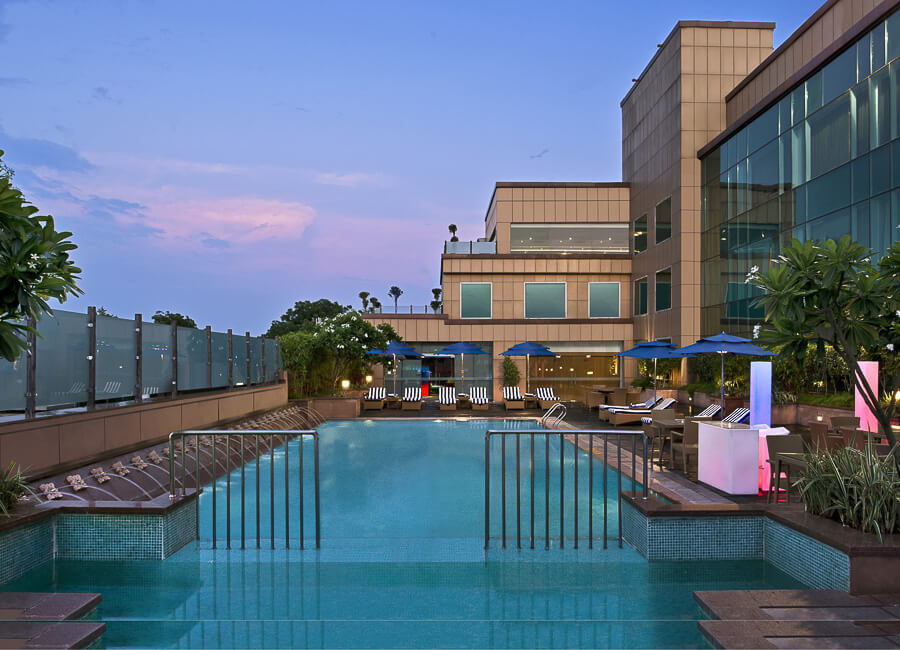Taj Hotel & Convention Centre Agra India (Swimming Pool)
