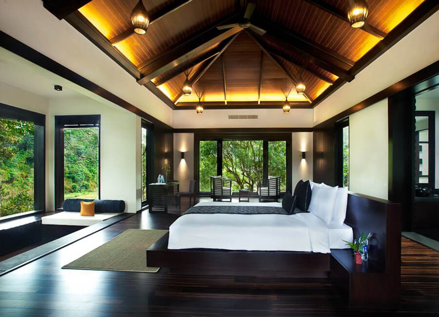 Taj Madikeri Resort & Spa,Coorg India (Nirvana Suite Bedroom)