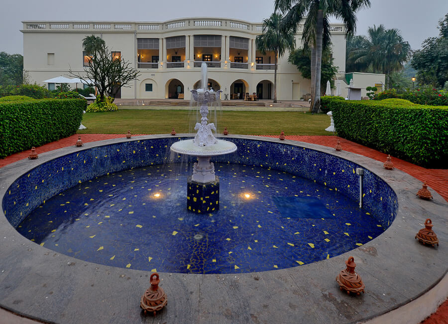 Taj Nadesar Palace Varanasi India (Exterior) 1-2