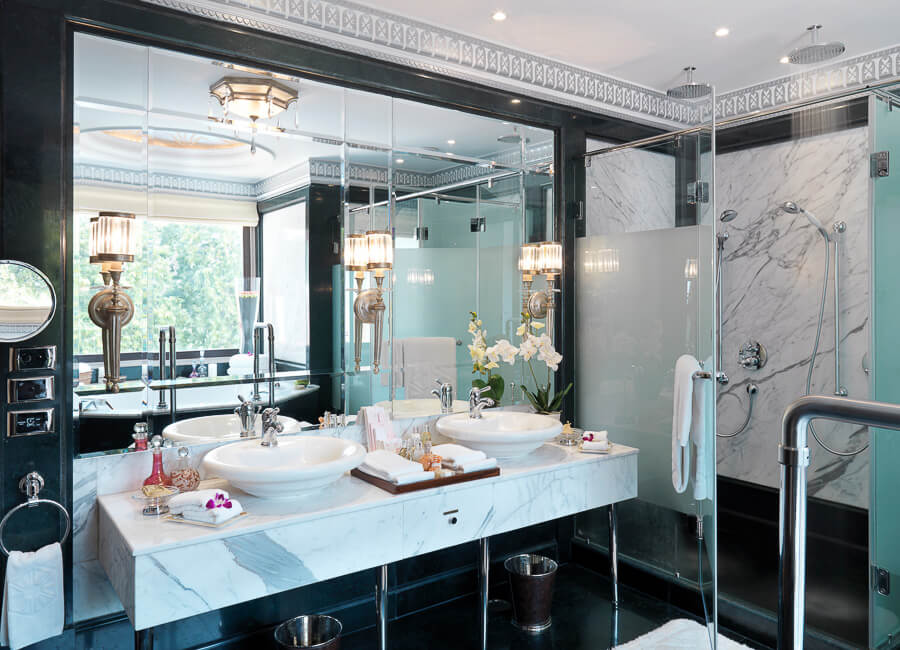 Taj Rambagh Palace Hotel Jaipur India (Sukh Niwas Bathroom)